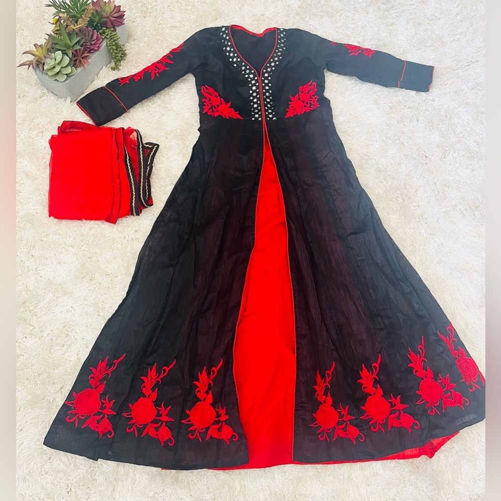 Black and red Salwar